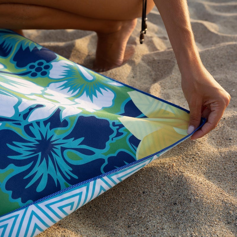 Elite Trend Microfiber Beach Towel for Adults with Bag - Extra Large 78x35 inch Lightweight Sand Free Quick Dry Towel for Travel, Swimming, Yoga, Camping - Image 3